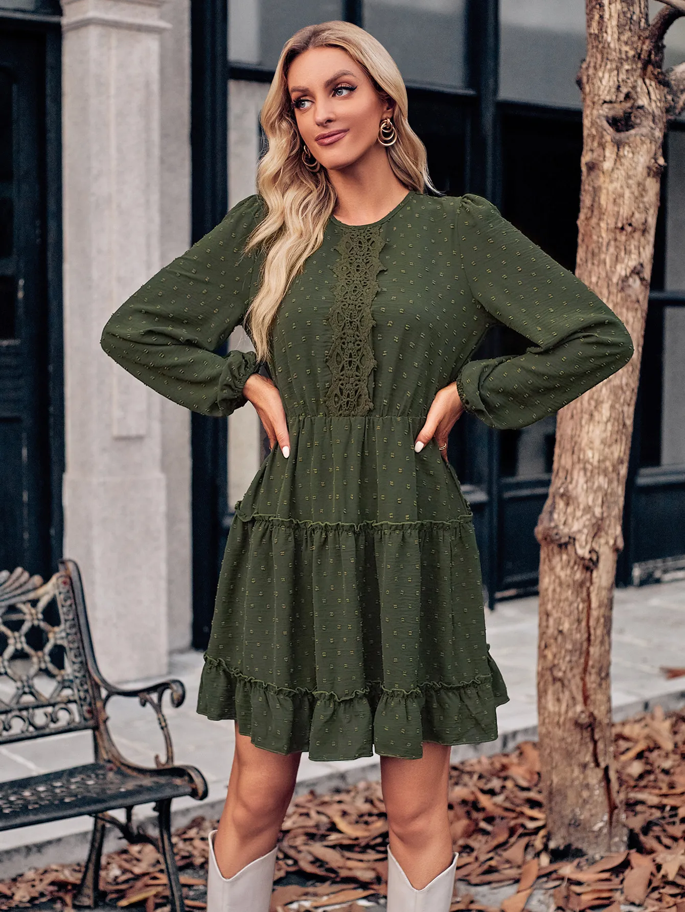 Lot #:0162 IFFEI size small long sleeve lace dress green - Image 3
