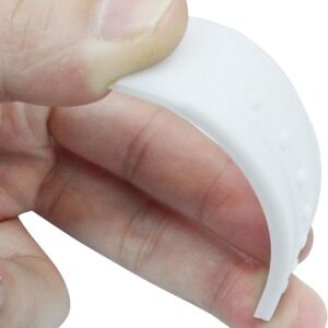 Lot #: 0670 12 Pairs Plastic Snapback Strap